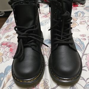 Brand new Dr. Martens sz 1 classic